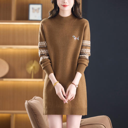 CC配大衣宽松毛衣裙女士中长款秋冬2025新款高级感遮屁股针织打底衫 商品图2