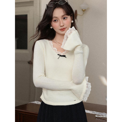 鹿向南「云杉柔雾」温柔风杏色长袖针织衫女秋冬新款修身显瘦内搭 商品图0