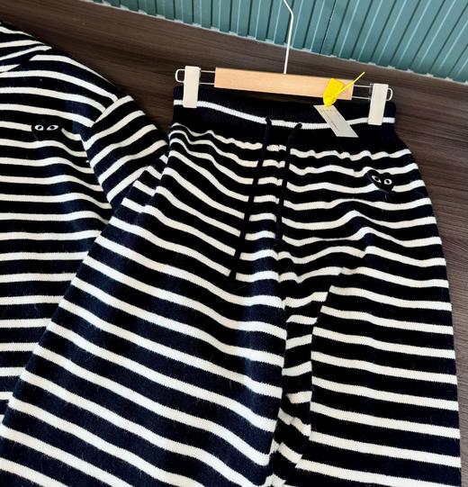 D112562连帽+撞色条纹软软糯糯休闲拉链套装 商品图7