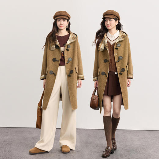【11/26新品】熙世界卡其棕色牛角扣毛呢外套女冬2025新款撞色格纹连帽羊毛大衣 商品图2