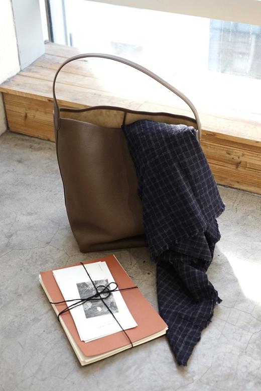 THE ROW 橄榄棕水桶托特包(LARGE N/S PARK TOTE) 商品图10