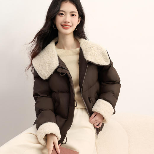 【11/26新品】熙世界巴恩风仿羊羔毛领棉服外套女冬季新款小个子牛角扣短款棉衣 商品图4