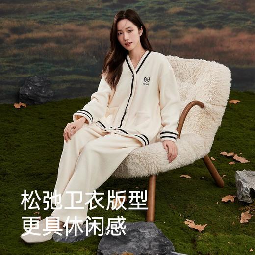 3部顶瓜瓜杨梅绒开襟V领女长袖家居服套装27336 商品图4