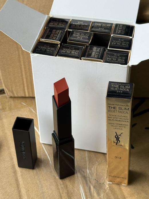 D112552砂糖葫萝卜橘棕雾面光泽提气色小黑条313口红 商品图3