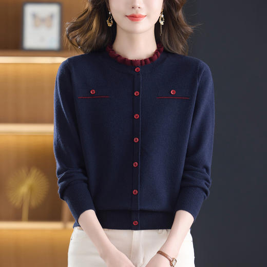 CC木耳边领毛衣女短款秋冬2025新款洋气时尚上衣针织打底衫 商品图0