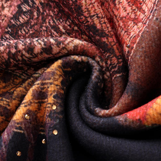 KQL 355H6550长袖半高领烫钻双面绒3D立体印花修身气质小衫 商品图3