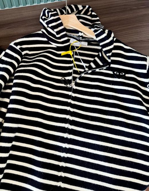 D112562连帽+撞色条纹软软糯糯休闲拉链套装 商品图4
