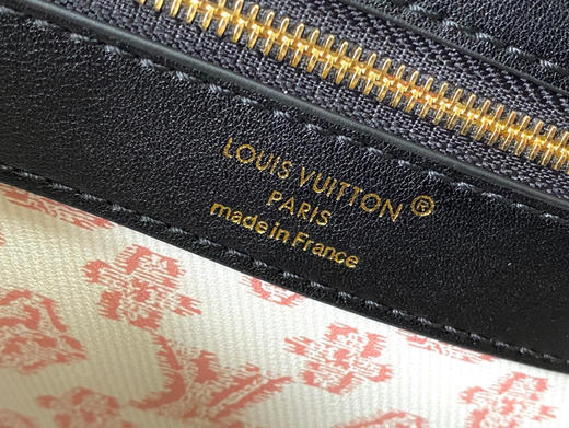 秋冬特惠💰1600 渠道级LV 新品 te级LV 动态芯片 M26003/M48865黑印花竹篮 本款Capucines手袋 商品图6