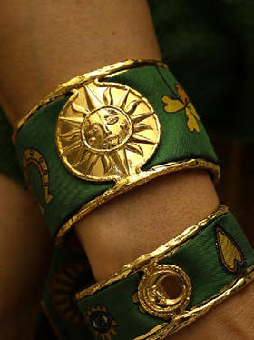 订购14周到｜AN-NEE-SOLEIL-深绿色 幸运予你 4cm 丝巾手镯［法国设计师］