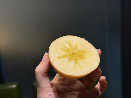 吃不腻de苹果
爷爷的苹果🍎
日常吃选ta，性价比拉满
赶紧囤2箱，慢慢吃，划算 商品图2