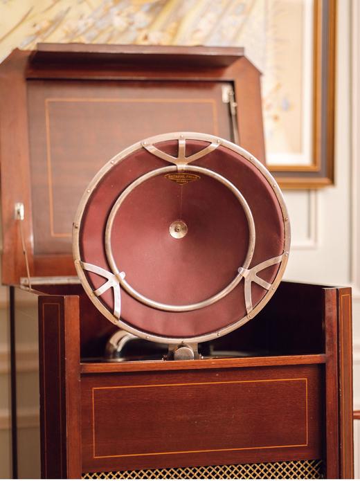 【已售】独角鹿西洋古董20世纪法国唱片公司百代Pathé 出品柜式落地留声机  配唱片与曲目 商品图3