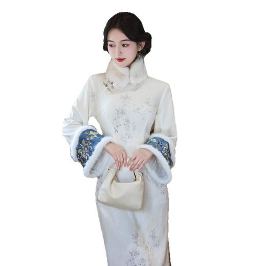 GX提花复合加绒长款倒大袖旗袍2025冬季新款时尚改良新中式少女旗袍 商品图4