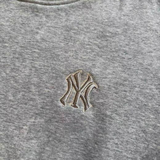 D112545万针刺绣LOGO纯色圆领加绒加厚卫衣 商品图9