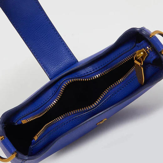 1004667006206 CHARLES&KEITH 新月包女士时尚腋下流浪包CK2-40781871 商品图3