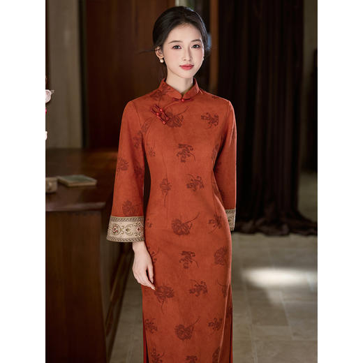 【预售5天】新中式旗袍红色气质复古，年轻款改良麂皮绒连衣裙女长袖GX-4009 商品图0
