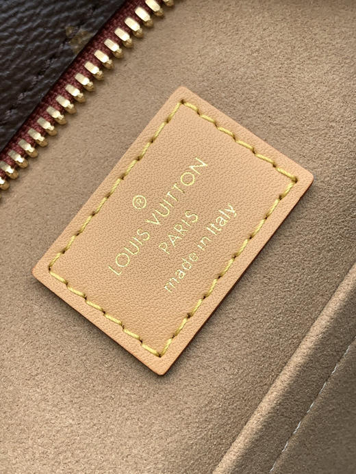 秋冬特惠💰1170 渠道级LV【全钢五金 变码芯片】te级LV 全套包装 M45647老花 圆饼包 商品图8