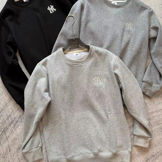 D112545万针刺绣LOGO纯色圆领加绒加厚卫衣 商品图1