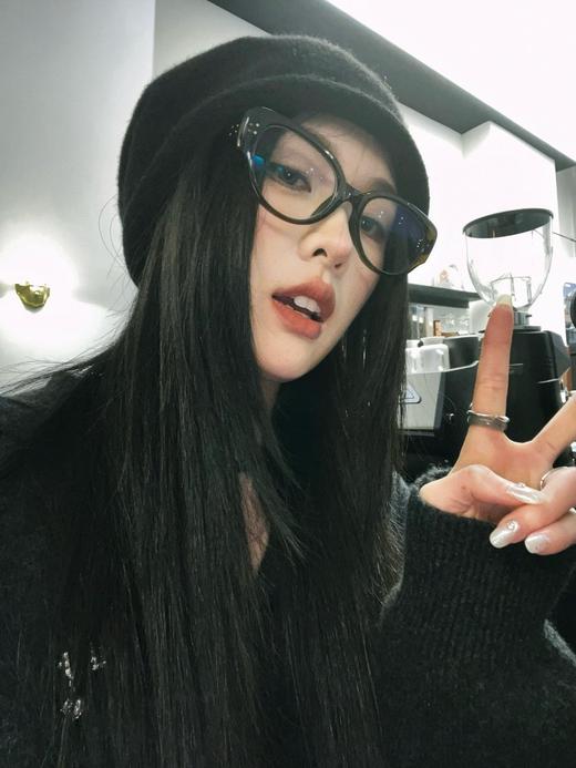 D112513秋冬季氛围感从头开始！女款时尚高级感羊驼毛冷帽 商品图1