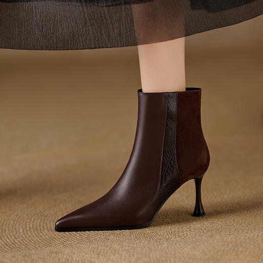 【预售5天】秋冬尖头细跟高跟鞋显瘦女靴，真皮拼接时装靴8CM &766 商品图1