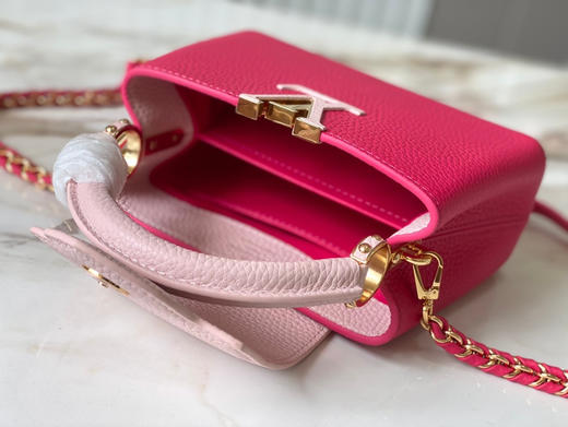 秋冬特惠💰1530 渠道级LV 新品 te级LV 全套包装  M21689/M48865玫红拼链条款 商品图5