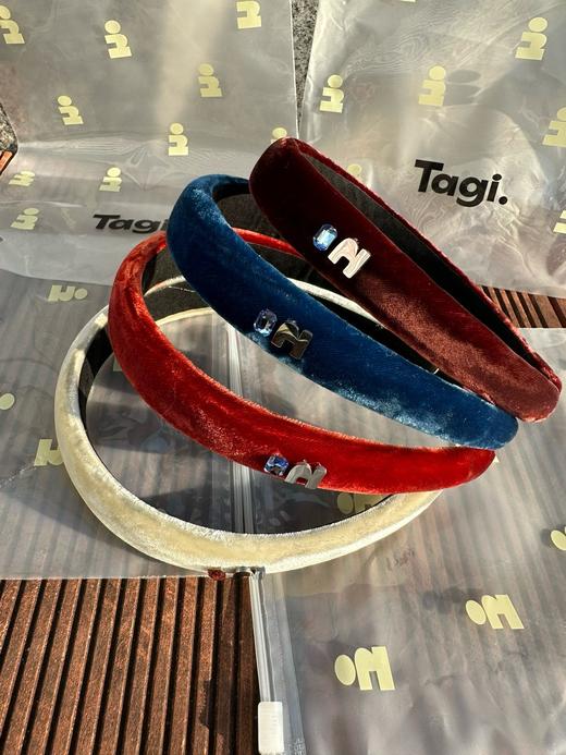 D112535爱心镶嵌水钻银色饰件复古可爱真丝高颅顶发箍 商品图1