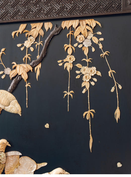 【已售】独角鹿西洋古董19世纪末日本明治时期出品实木精雕传统花鸟主题芝山镶嵌两曲屏风 商品图5