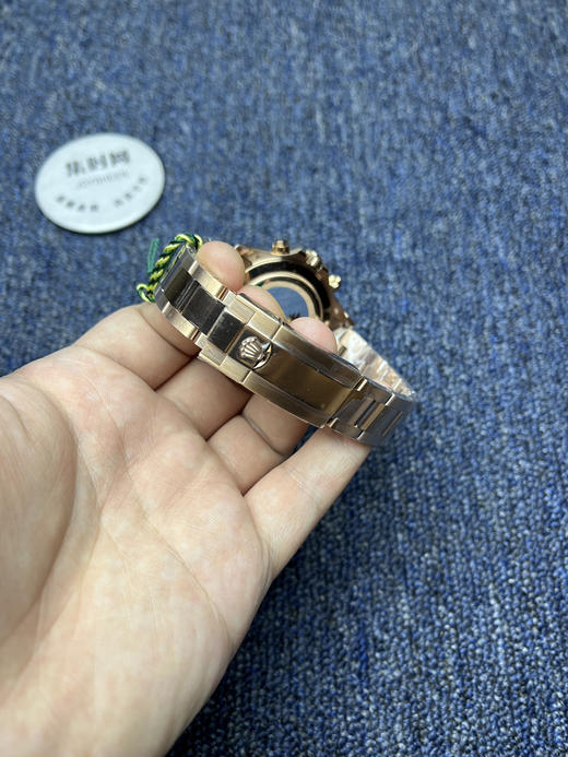 劳力士宇宙计型迪通拿系列全玫金白盘 男士腕表 表盘尺寸：40mm×12.4mm 实测！
机芯：搭载丹东7750改Cal.4130 商品图6