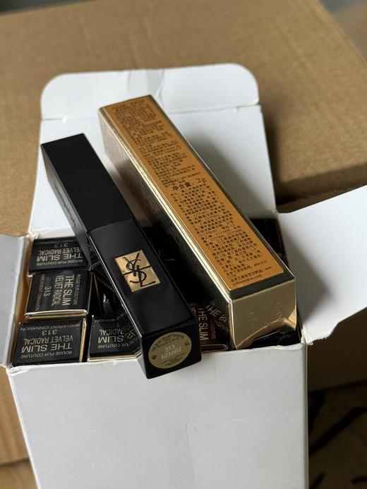 D112552砂糖葫萝卜橘棕雾面光泽提气色小黑条313口红 商品图5