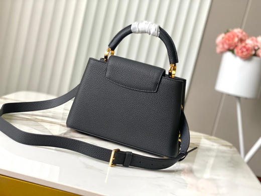 秋冬特惠💰1750 渠道级LV 新品 te级LV 动态芯片 M12936/M48865黑色圆花环扣款 本款Capucines 手袋 商品图2