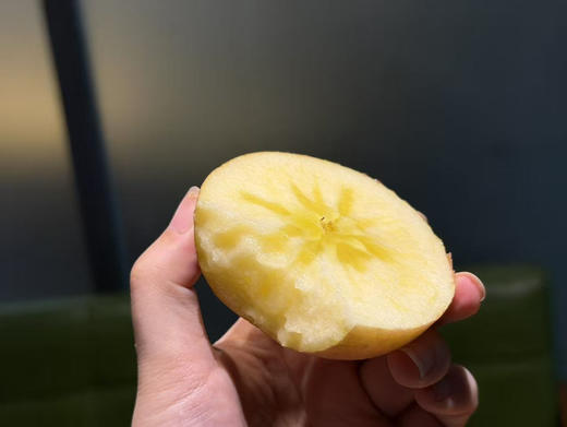 吃不腻de苹果
爷爷的苹果🍎
日常吃选ta，性价比拉满
赶紧囤2箱，慢慢吃，划算 商品图3