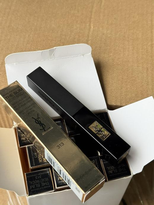 D112552砂糖葫萝卜橘棕雾面光泽提气色小黑条313口红 商品图0