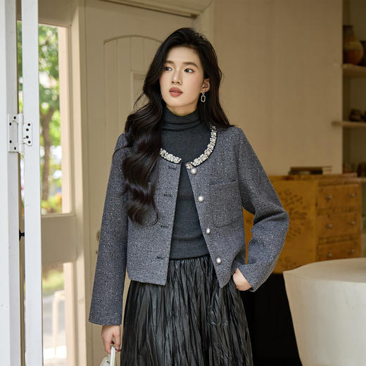 奢姿大码女装2025冬季胖妹妹减龄钻饰设计小香风时尚气质百搭外套9954353798 商品图0