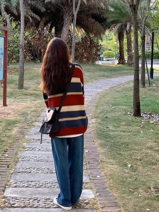 D112567条纹拼色潮流圆领宽松毛衣针织衫 商品图3