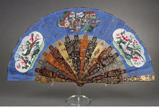 独角鹿西洋古董清代晚期十三行出品纸本彩绘「郭子仪拜寿图」髹漆描金骨折扇 商品图1