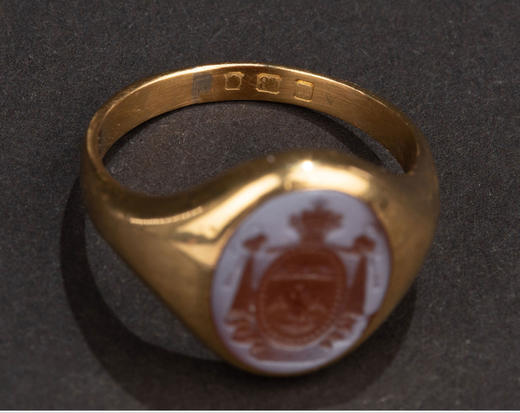 【已售】独角鹿西洋古董1870-1880年英国出品18K黄金镶嵌玛瑙侯爵贵族纹章主题凹雕印章戒指 商品图4