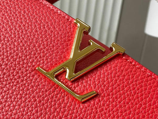 秋冬特惠💰1850 渠道级LV 新品 te级LV 动态芯片 M12936/M48865红色圆花环扣款 本款Capucines 手袋 商品图3