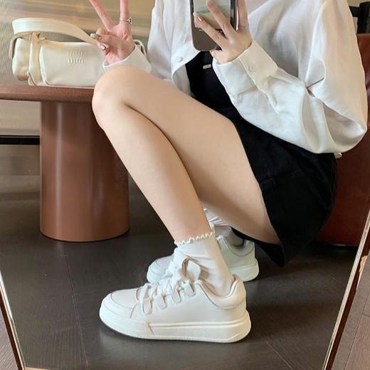 【牛皮版~miu风百搭厚底小白鞋】女春绑带休闲小白鞋增高单鞋板鞋 商品图3