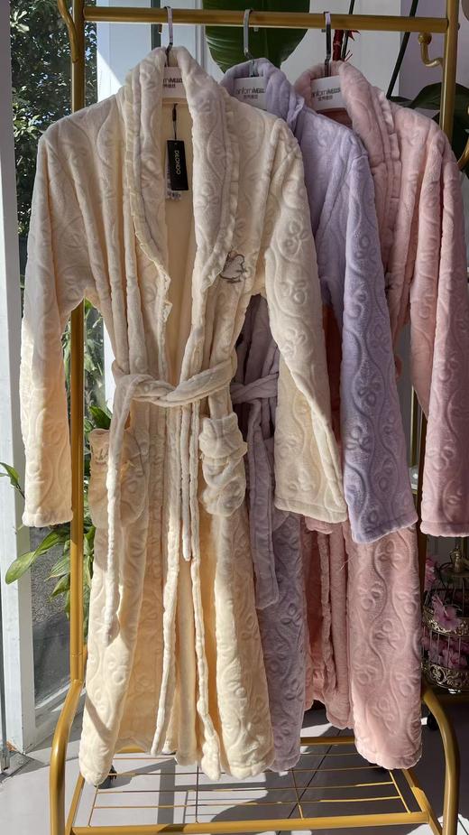 双面法兰绒剪花女士睡袍软糯舒适1415765 商品图1