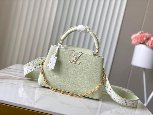 秋冬特惠💰1800 渠道级LV 新品 te级LV 动态芯片 M14101/M48865浅绿三彩限定款 本款 Capucines迷你手袋 商品图0