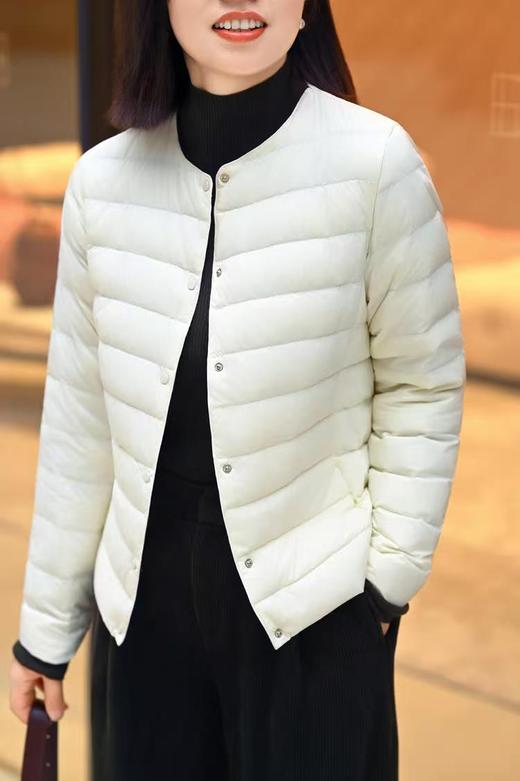 【冬季女装 】（预售3-8天发货）叠穿内搭外穿95白鹅绒服圆领轻薄羽绒服内胆女短款外套秋 商品图3