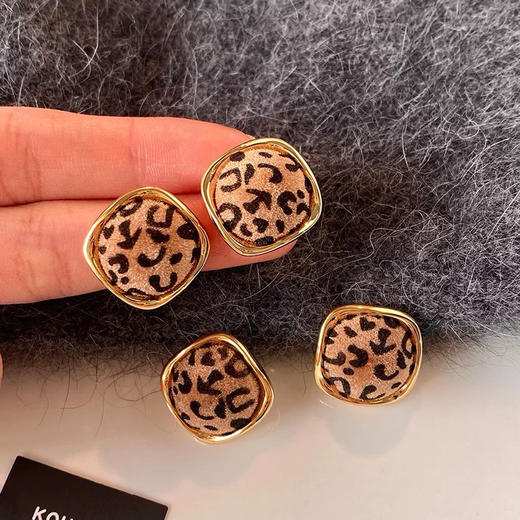 简约质感百搭时尚银针耳环-纪念日百货门店同款168047056 商品图1