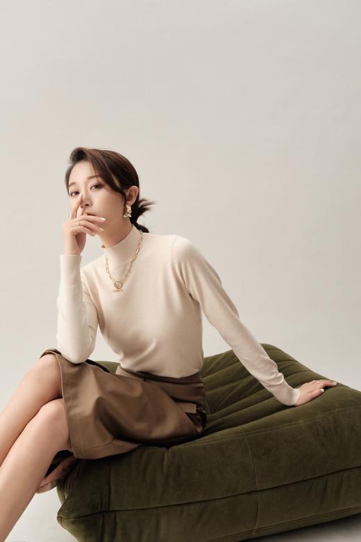 伊莎贝尔 基础款八色打底衫 (TT*MM) 商品图1