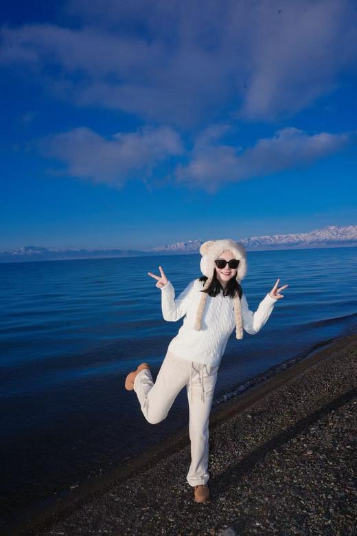 【风风同款！小马刺绣麻花毛衣】秋冬2025新款打底衫软糯慵懒风韩版套头内搭针织衫显瘦圆领打底毛衣 商品图0