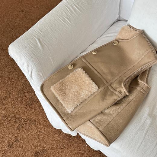 【澳洲品牌】EVERAU    奥巧旋风羊皮毛一体双面马甲EA8036 商品图5