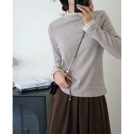 【蕾丝半高领加绒打底衫】内里牛奶绒 保暖不臃肿 温柔显气质 商品图1