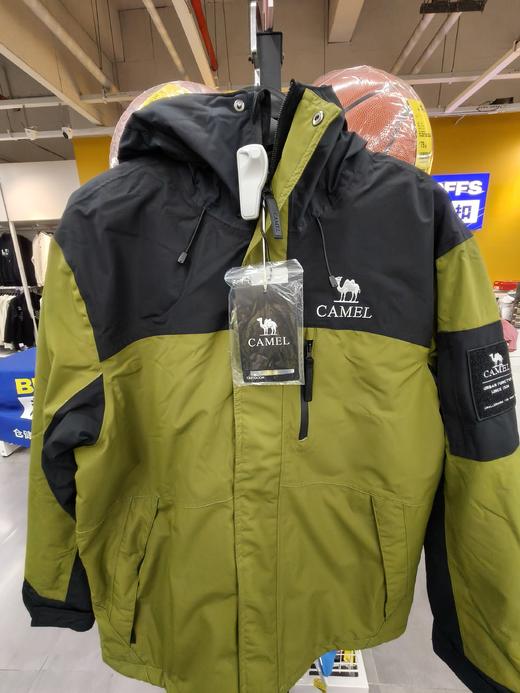 329.9秒杀骆驼男款夹棉冲锋衣（线下同时售卖  不保证有货）634772-CY 商品图0