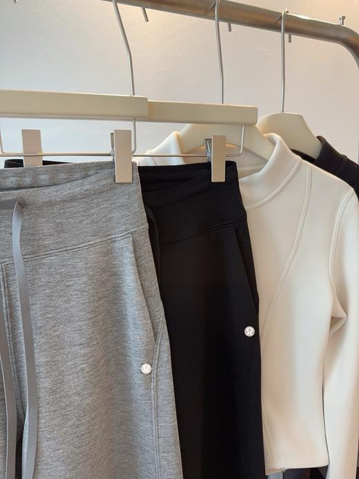 D112568空气层面料软糯亲肤加绒保暖女士休闲长裤 商品图8