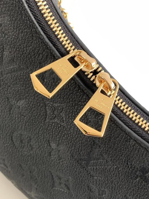 秋冬特惠💰1380 渠道级LV【全钢五金 变码芯片】te级LV 全套包装 M12930黑色压花 BOULOGNE 手袋 商品图6