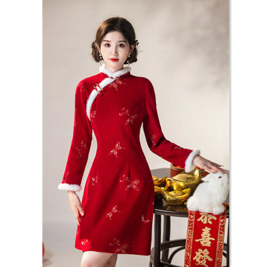 GX新娘红妆雪尼尔绣花加绒加厚A版旗袍 2025冬季新款年轻少女款旗袍 商品图0