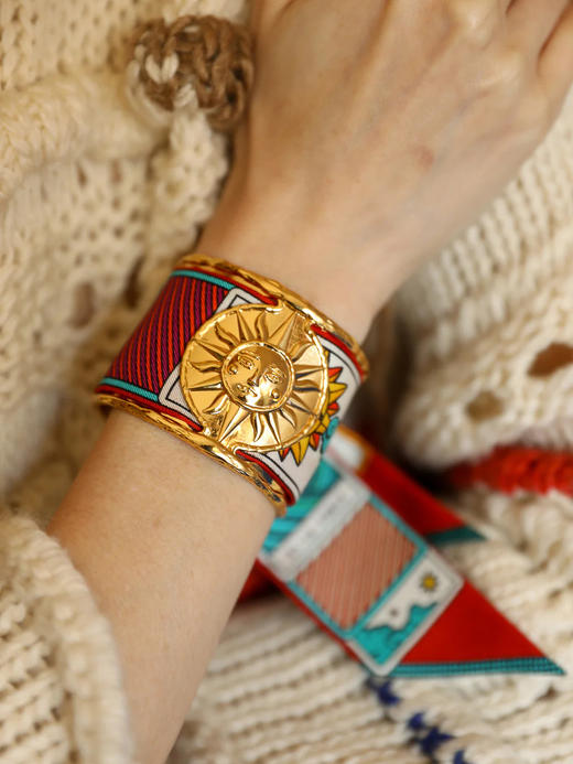 订购14周到｜AN-NEE-SOLEIL-红色 塔罗 4cm 丝巾手镯［法国设计师］ 商品图0